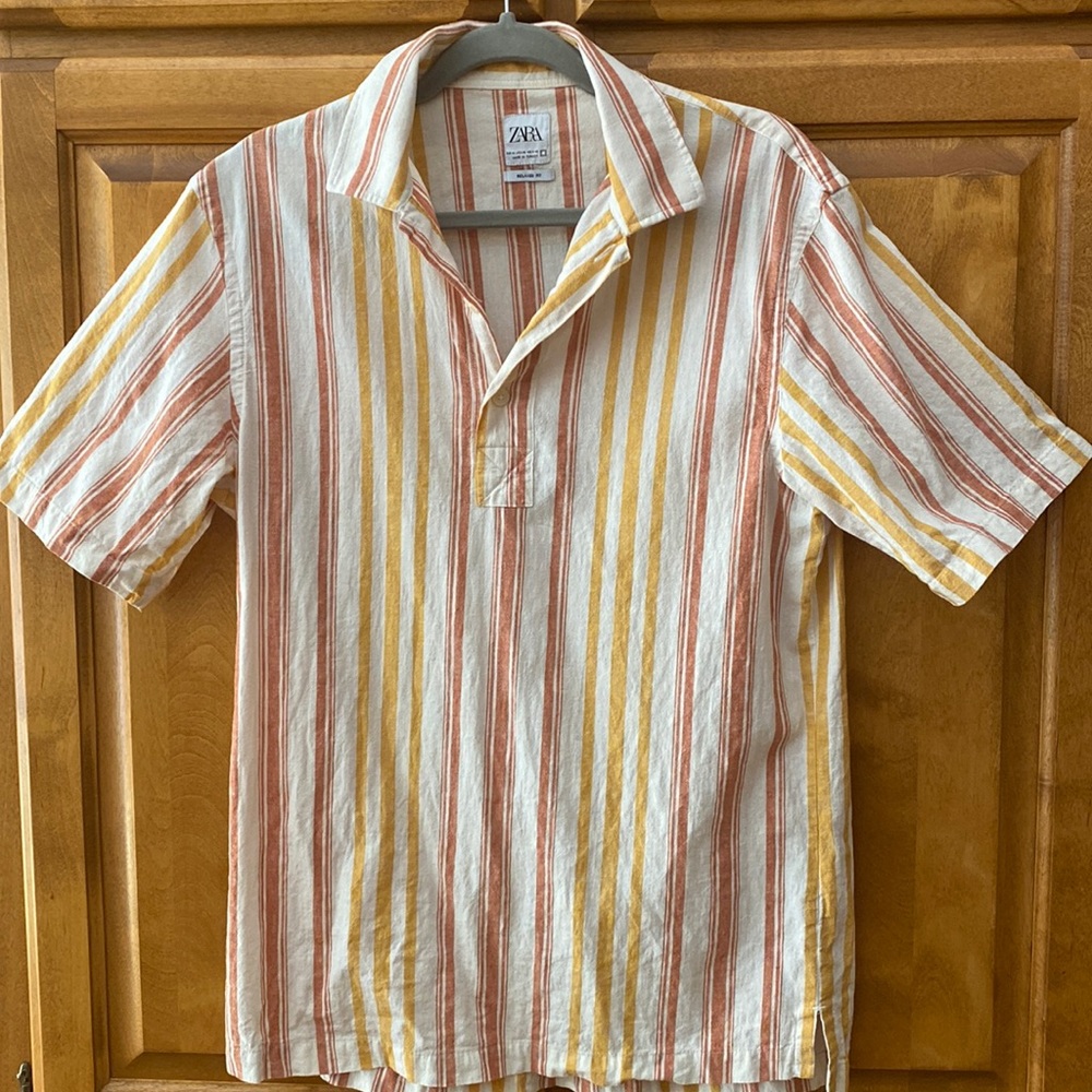 ZARA 1/2 button down shirt